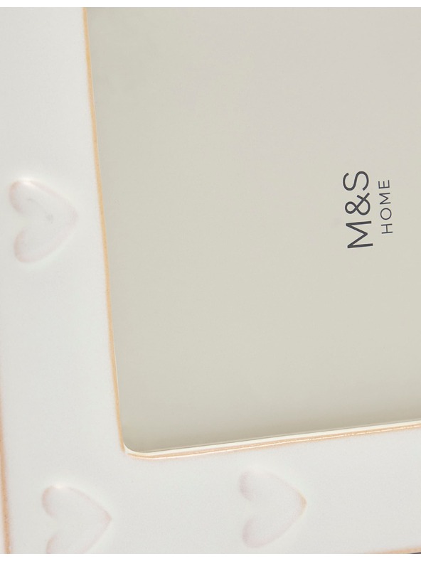 Marks & Spencer Vonná svíčka s vůní kadidla a myrhy Marks & Spencer bílá
