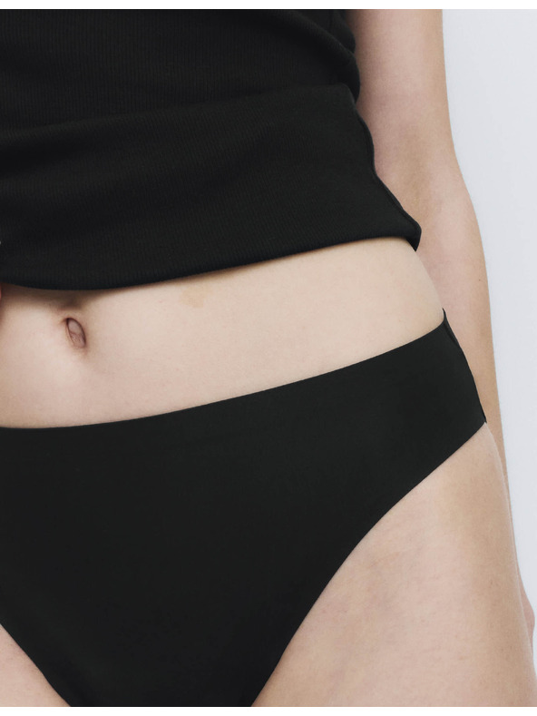 Marks & Spencer Sada 3 ks bikinových menstruačních kalhotek bez viditelných lemů Marks & Spencer černá