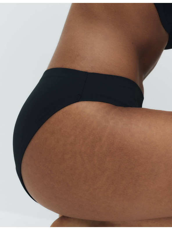 Marks & Spencer Sada 3 ks bikinových menstruačních kalhotek bez viditelných lemů Marks & Spencer černá