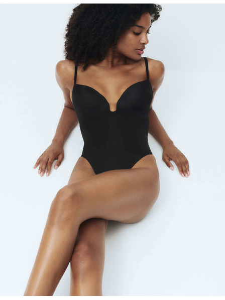 Marks & Spencer Neviditelné Body Invisibles™ tvarovací dekoltové body (A-DD) Marks & Spencer černá