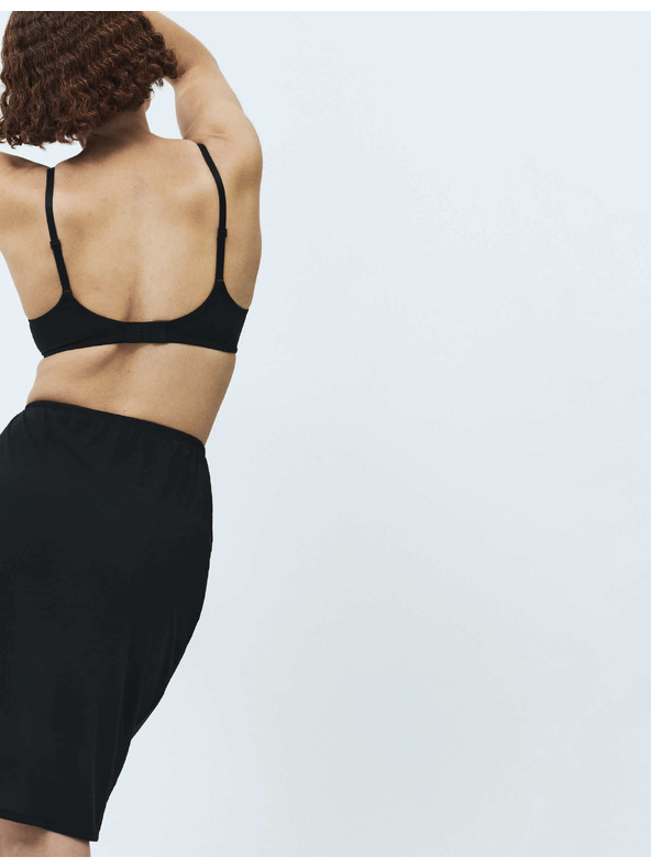 Marks & Spencer Neviditelná Body Invisibles™ spodnička s technologií Flexifit™ Marks & Spencer černá
