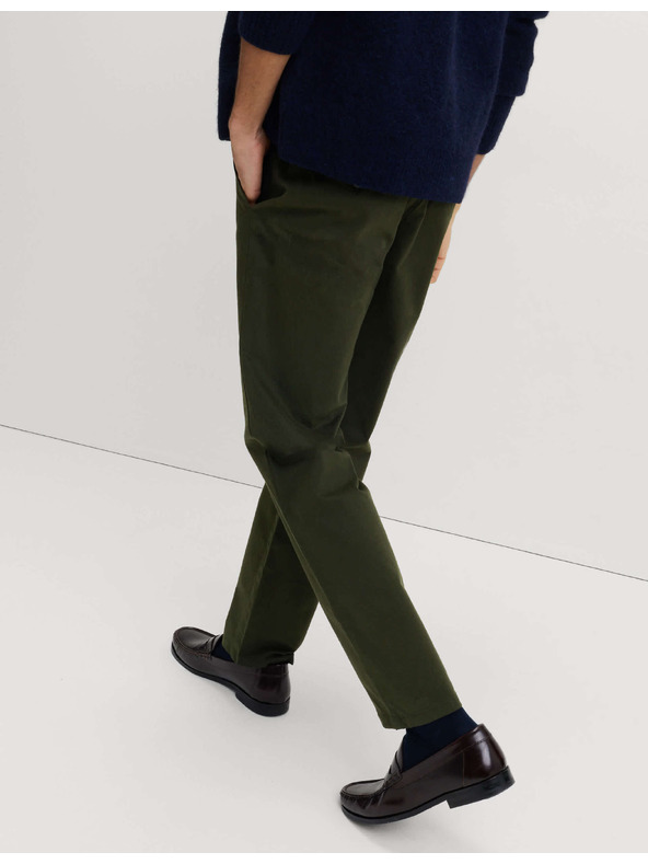 Marks & Spencer Strečové chino kalhoty normálního střihu Marks & Spencer zelená