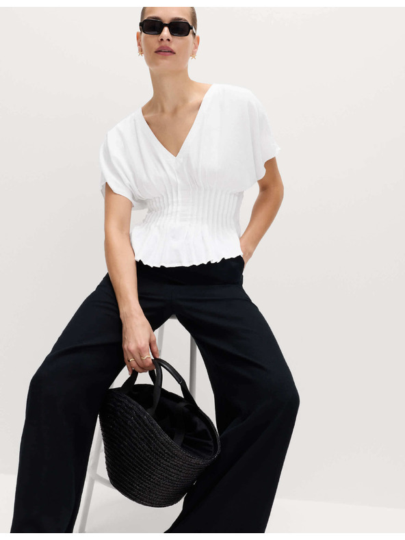 Marks & Spencer Top se zvýrazněným pasem a vysokým podílem lnu Marks & Spencer bílá