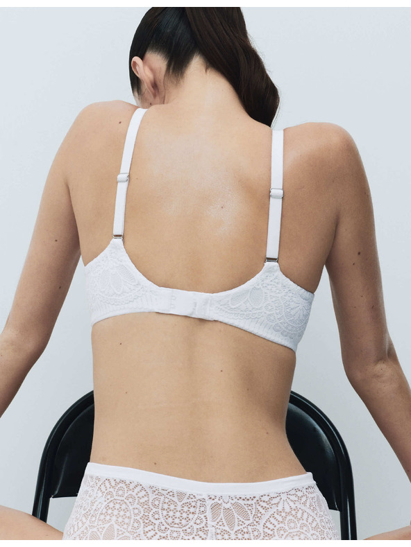 Marks & Spencer Podprsenka Body Soft™ s plnými košíčky bez kostic, vel. A–E Marks & Spencer bílá