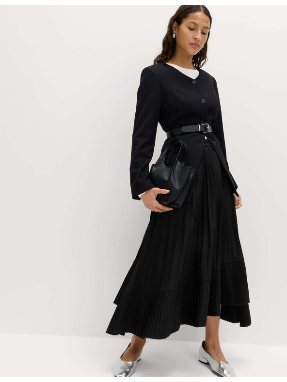 Marks & Spencer Plisovaná asymetrická midi sukně Marks & Spencer černá