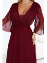 numoco Dlouhé třpytivé šaty plus size s výstřihem a průhledným rukávem - bordó