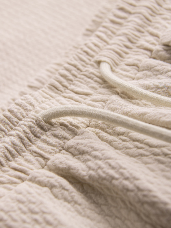 Ombre Clothing Pánské šortky ze strukturované bavlny – krémové V2 OM-SRCS-0207 Ombre Clothing