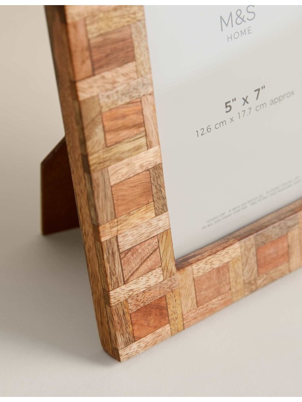 Marks & Spencer Fotorámeček Marquetry, 5 × 7 palců Marks & Spencer béžová