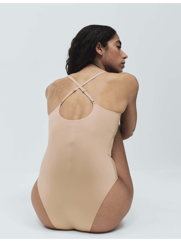 Marks & Spencer Neviditelné tvarovací dekoltové body Marks & Spencer béžová