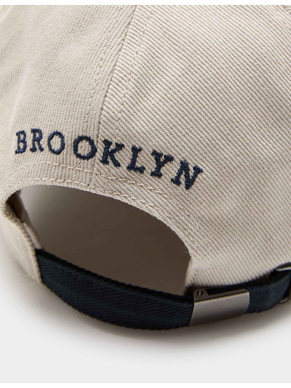 Marks & Spencer Čistě bavlněná baseballová čepice Brooklyn Marks & Spencer smetanová