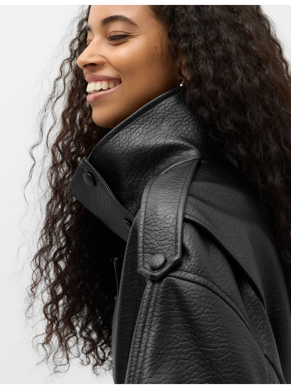 Marks & Spencer Bomber bunda z imitace kůže se stojáčkem Marks & Spencer černá