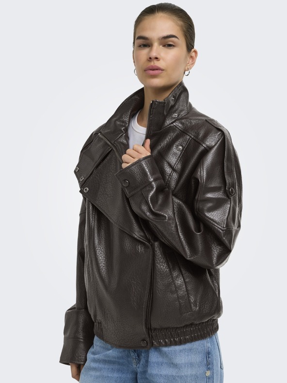 Jacqueline de Yong Tmavě hnědý koženkový bomber RAYE