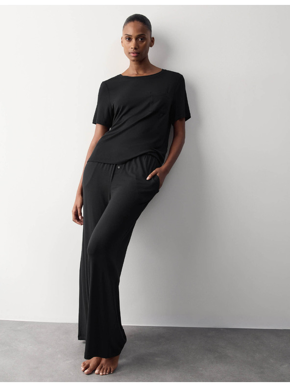 Marks & Spencer Pyžamové kalhoty s vysokým podílem modalu a širokými nohavicemi Marks & Spencer černá